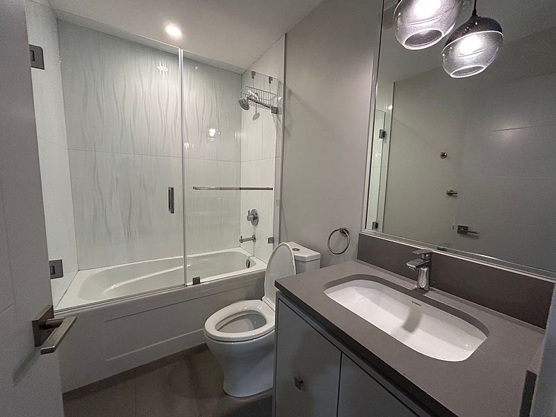 White Rock House for rent - 2 Bedrooms — photo 5