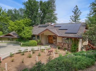 49547 Meadowwood Dr, Oakhurst, CA 93644