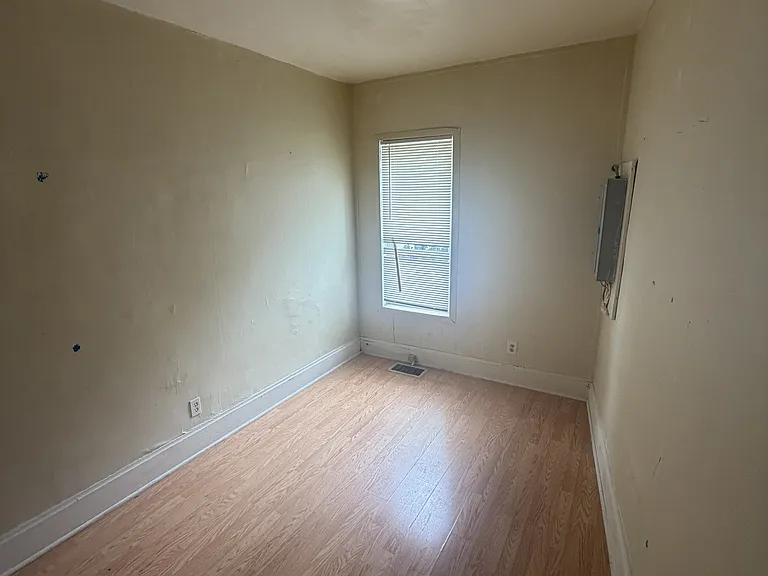 2309 East Ave — Photo 7