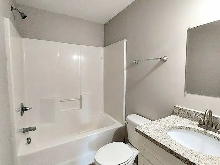 505 W Main St — Photo 26
