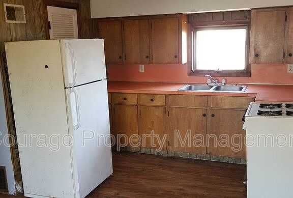 3rd image of 717 German St Floor 2