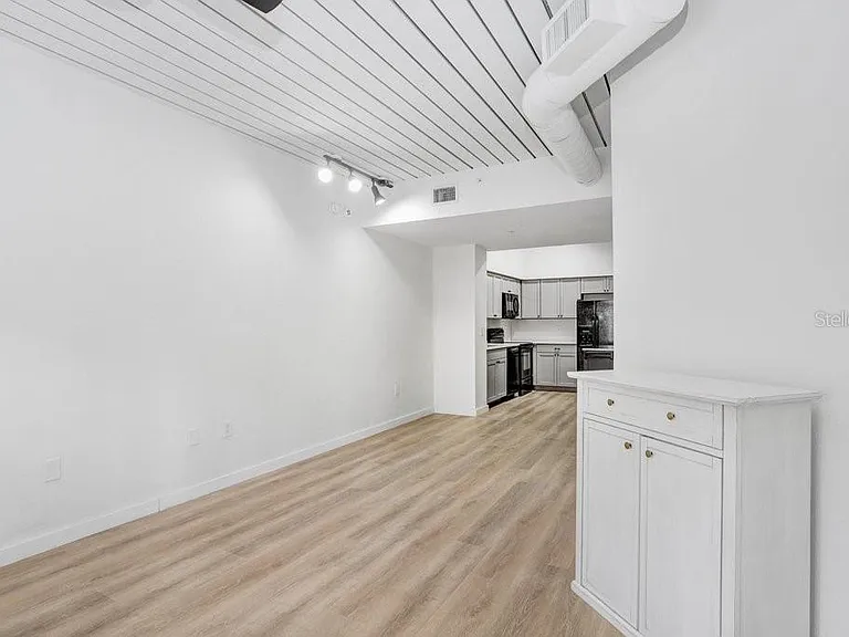 2440 W Horatio St #1012 — Photo 16