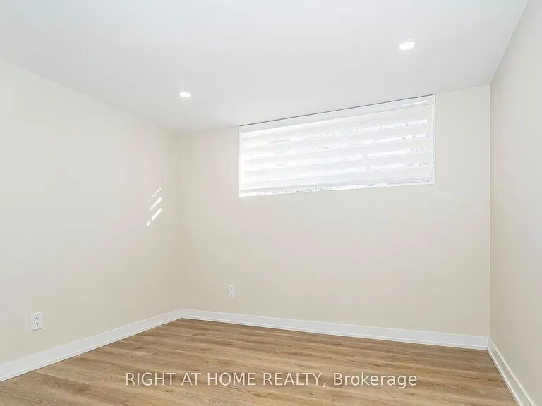 62 Inverdon Rd #BASEMENT — Photo 2