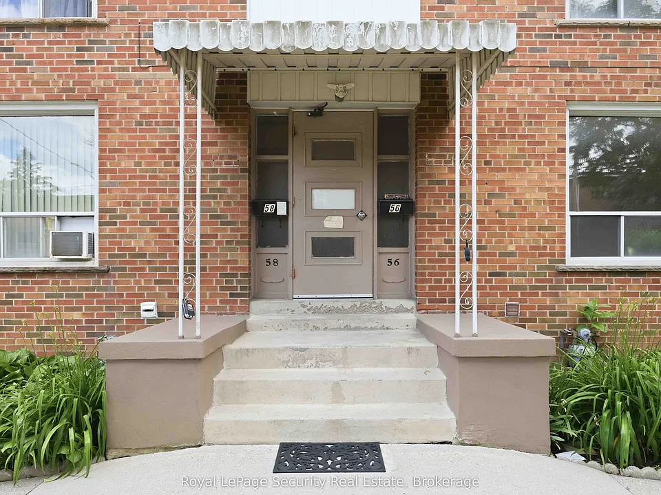 58 Leduc Dr #3