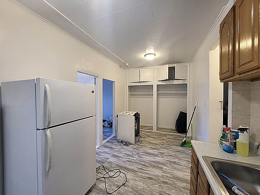 1st image of 2261 26th St #2