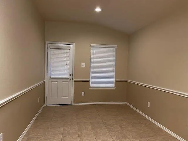 13001 Trail Manor Dr — Photo 6