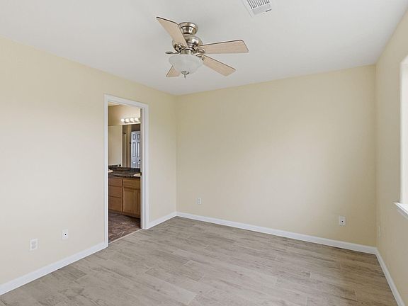 4th image of 3412 Sonny Ln