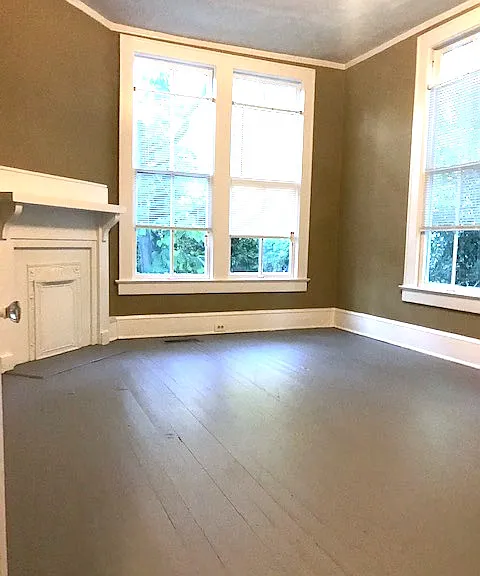 627 W Broad St — Photo 8