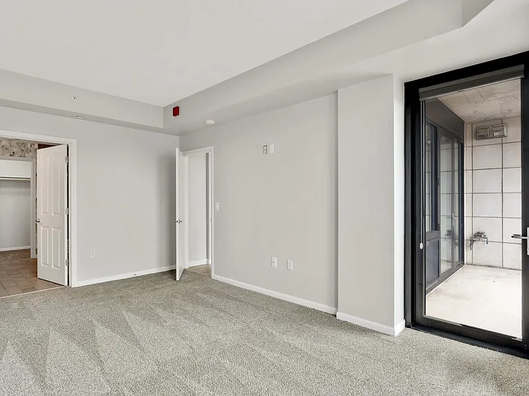 500 E Grant St — Photo 15