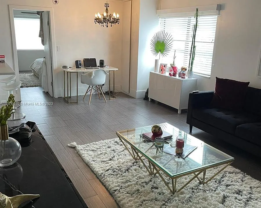753 Michigan Ave #2E