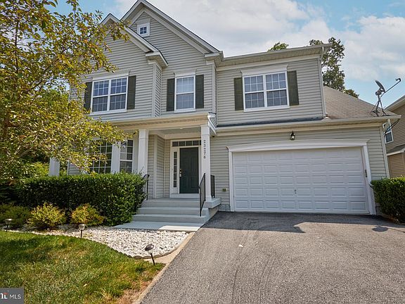 2nd image of 23276 Daffodil Dr