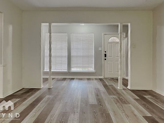 4th image of 2163 Drayton Ln