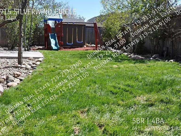 6915 Silverwind Cir — Photo 35
