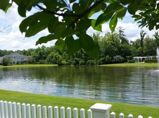 189 Carolinian Dr, Summerville, SC 29485