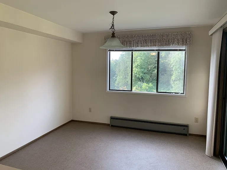 202 La Villa Dr — Photo 8