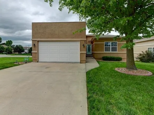 801 NE Sonora Valley Cir, Blue Springs, MO 64014