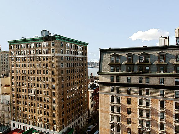 4th image of 2800 Broadway #11B1