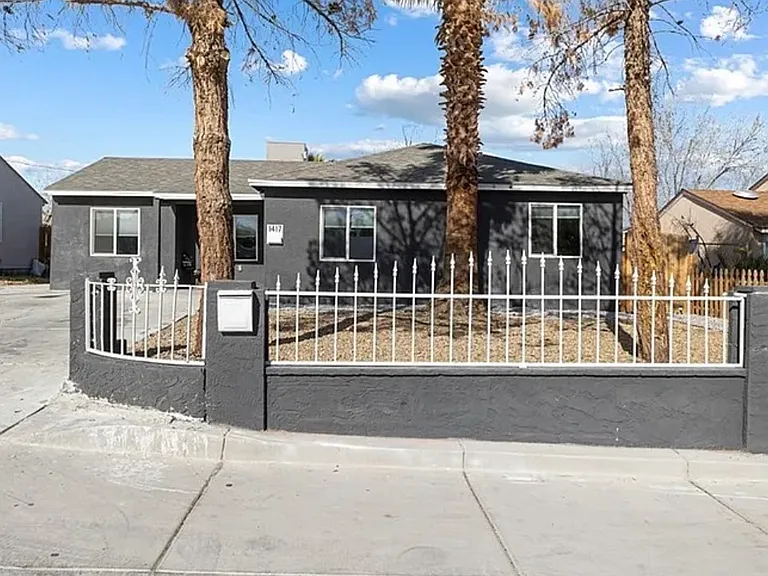 1417 Joshua Way — Photo 2