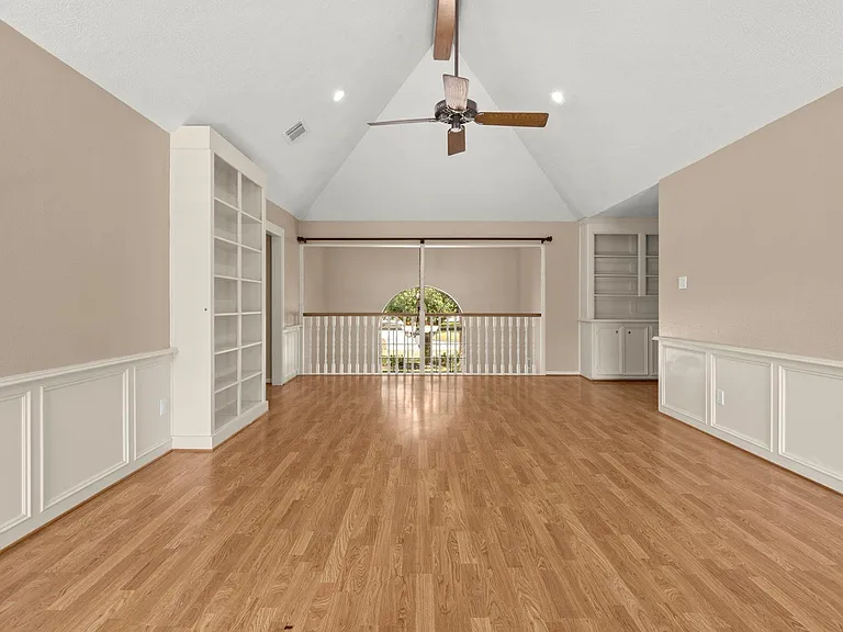 17627 Macrantha Dr — Photo 25