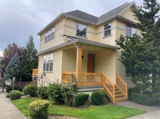 253 SW 105th Ter, Portland, OR 97225