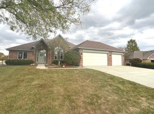 1163 N Buckingham Ct, Greenfield, IN 46140