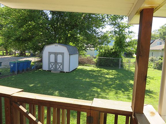 Storage Shed, Fenced Yard