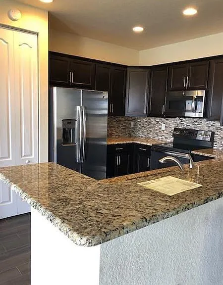 9575 Town Parc Cir N — Photo 4