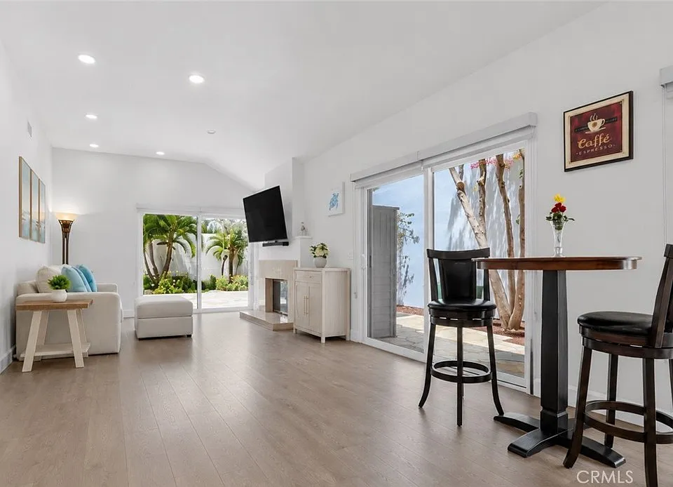 45 Shearwater Pl