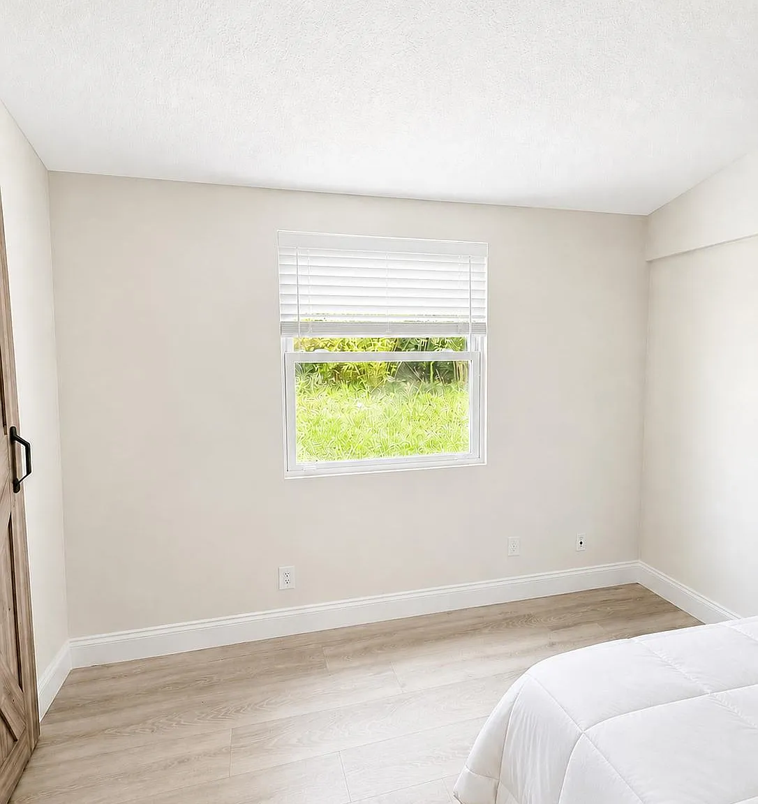4 bed, 2.0 bath, 1252 sqft, $1,364 — Photo 2
