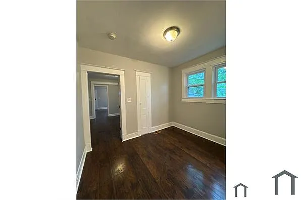 Building Photo - 5562 Link Ave #A