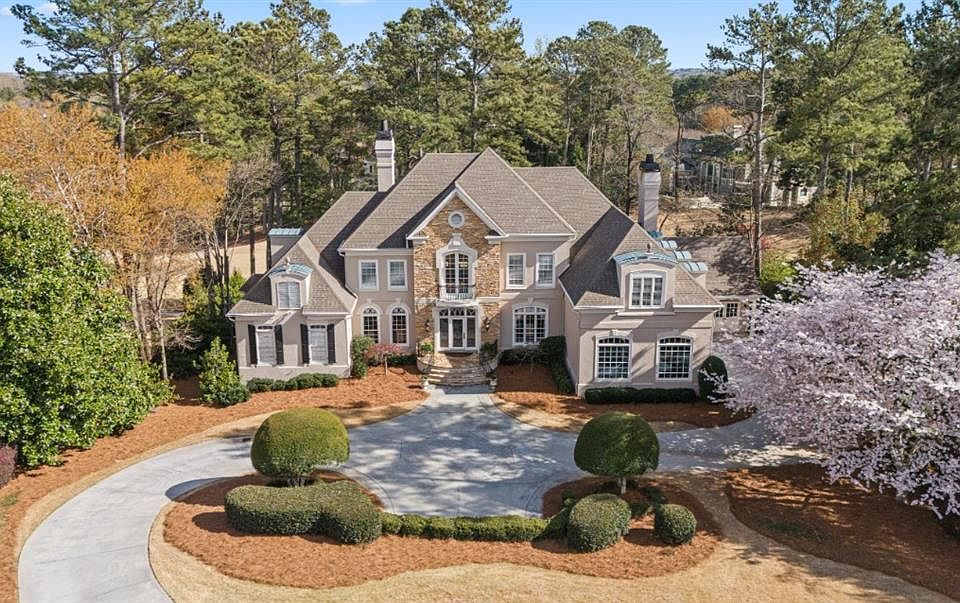 1st image of 1004 Cherbury Ln
