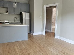 741 Howard St #7, Evanston, IL 60202