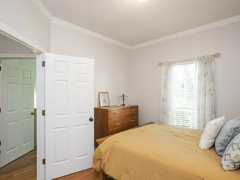 1004 Elmshade Ln — Photo 30