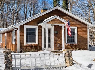 3800 Virginia Ave, Deephaven, MN 55391