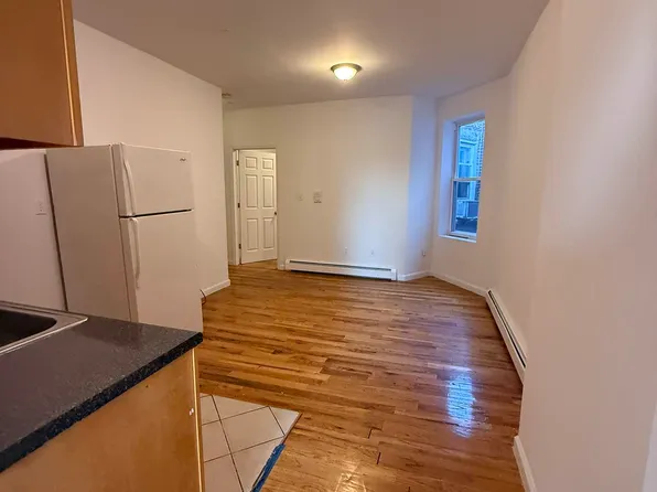 2110 Fulton Street image 3 of 9