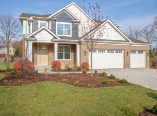 3319 Arbor Ln, Crystal Lake, IL 60012