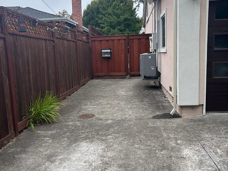 3161 & 3163 Carvel Dr — Photo 14