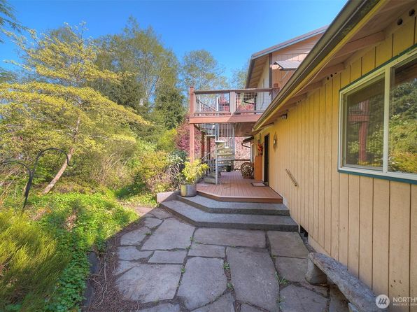 5392 NE Gamblewood Road, Kingston, WA 98346