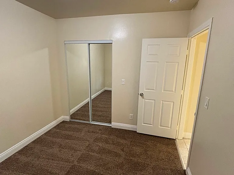 11015 S San Pedro St #11017 — Photo 9