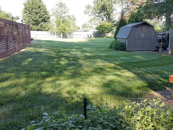4th image of 1011 Cobblestone Cir