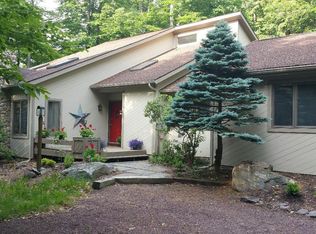 3212 Paul Bunyan Trl, POCONO PINES, PA 18350