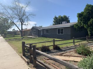 598 W Montrose Ave, Hemet, CA 92543