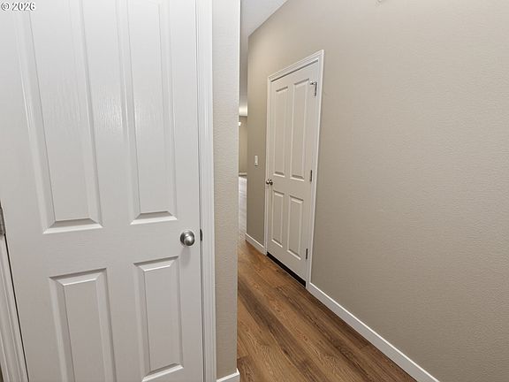 5th image of 4581 SE Satinwood St