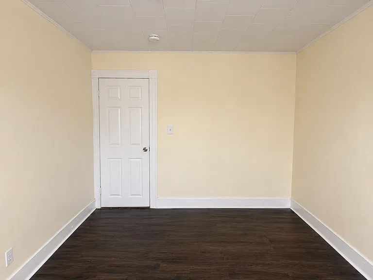 24 Tracey St #1 — Photo 10