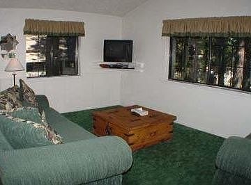 2nd image of 696 Julie Ln