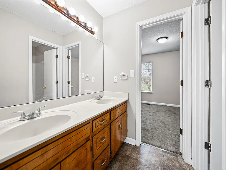 Timber Court Drive-280 — Photo 17