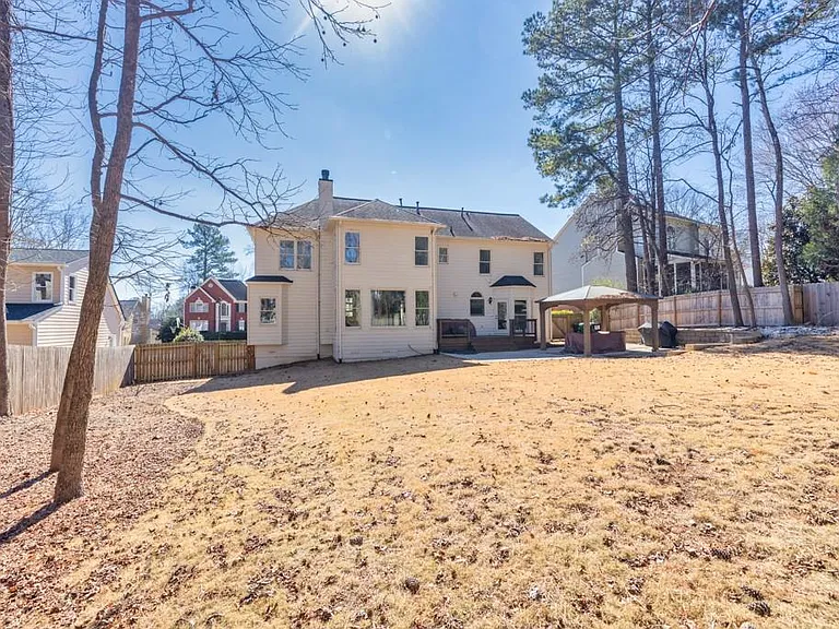 7210 Amberleigh Way — Photo 4