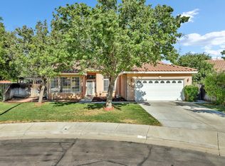 1880 Cabrillo Ct, Los Banos, CA 93635