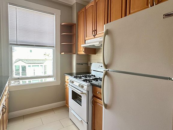 4th image of 1700 Broadway APT 504