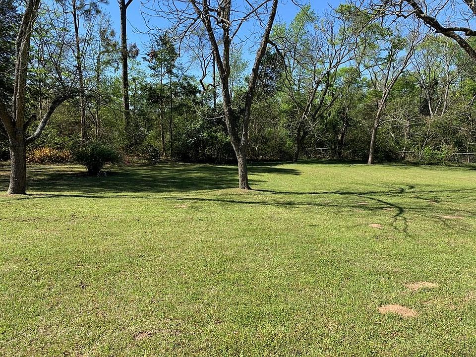 2nd image of 10 Sunset Rd